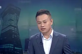 女子做胸透被男医生要求脱光上衣，如何捍卫患者隐私？视频封面