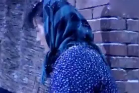 绝恋：弟弟果园守夜，嫂子半夜来送饭，放下就走丝毫不含糊视频封面