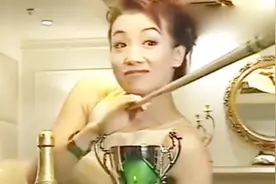 女人想要房子，富豪：我喜欢玩球，进一个高尔夫球20万视频封面