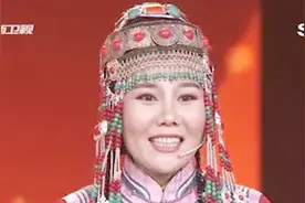 太好听了！蒙古族姑娘演唱蒙语民歌，热情豪放的音乐点燃全场视频封面