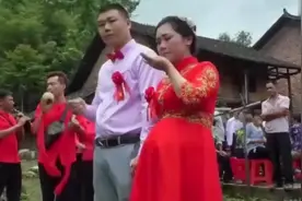 湖南安化农村小伙在外发达了，找一媳妇回家办婚礼，新娘要生了视频封面