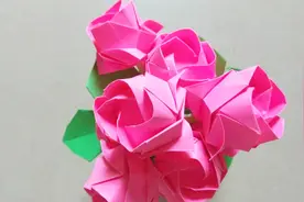 手工折纸：川崎玫瑰怎么折？详细的图文教程来了，成品形状逼真视频封面