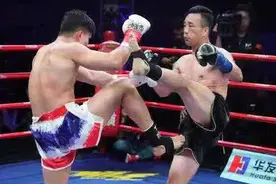 武林风：战报！武警战士贾奥奇顽强敢战硬抗帕奇特侬！视频封面