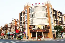 来看浙江的新型小城镇建设，这样的小镇是你理想的样子吗？视频封面