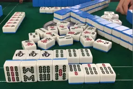 麻将开局先打边？快把这手绝学拿去，还是学学聪明人怎么搓麻的吧视频封面