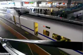 美国小哥上海至苏州高铁之旅，智能化售票，小哥这下可惨了！