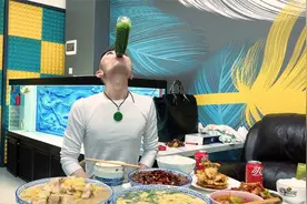 美食赛道的头部主播，我最羡慕的还是他吃不胖的体质 #手表视频封面