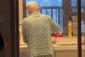 癌症妈妈去世前为儿子做最后一餐，儿子：会永远记在心里视频封面