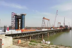 五河S313淮河特大桥预计明年9月底完工视频封面