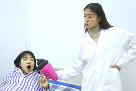 短剧：病人大冷天闹着吃雪糕，医生无奈给她做粘土粑粑雪糕，真逗视频封面
