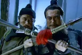 不用卢俊义出手，林冲关胜甚至秦明，都能击败史文恭，这是为何？视频封面