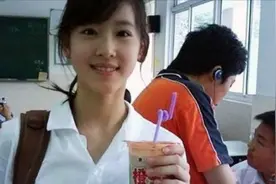 章泽天曾拒绝张艺谋三次邀请，21岁嫁给刘强东，真是人生赢家视频封面