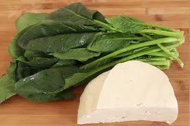 菠菜加豆腐，教你个新吃法，营养解馋，好吃健康，一口一个超过瘾视频封面