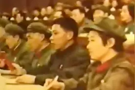 中共九大上毛主席对林彪讲话表示赞同，参会人员高呼“万岁”视频封面