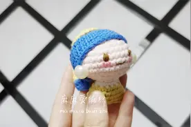 五股线戴珍珠耳环的少女钩针编织视频教程 麻麻爱编织视频封面