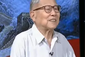 人民大会堂建造，竟遭遇断柱危机，如何转危为安视频封面