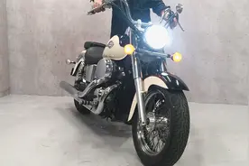 本田400经典太子车，复古拉风，动力强劲，V2引擎，听听声浪如何视频封面