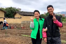 从钓鱼界的云三条，云爆护，再到生活中的云坚强，她是这样做到的视频封面