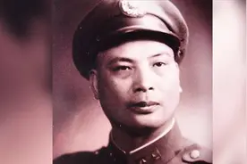 以少将身份入黄埔，福建事变送出绝密情报，抗战时是“大胆将军”视频封面