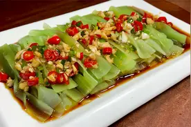 年夜饭之凉拌莴笋，做法简单，好吃解腻又开胃，过年待客必备菜视频封面