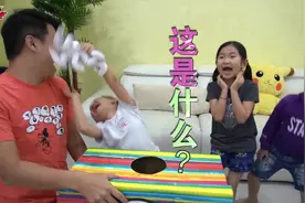 亲子游戏：涂颜色比赛！三色笔挑战~ 有可爱兔子、恐龙、小熊公仔视频封面