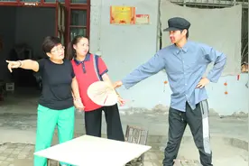 短剧：妈妈回家2：妈妈要带走小丸子，不料爸爸却不同意，怎么办视频封面