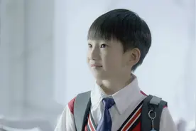 这儿子太暖了，比爸爸更会心疼媳妇，长大不得了视频封面