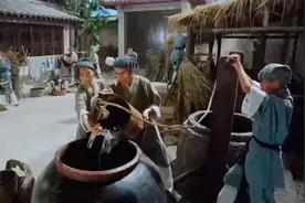 唐伯虎：本以为星爷够搞笑的，没想船夫才是王炸，精彩绝伦太刺激视频封面