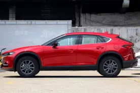 2.0L落地价14万，小保养230元，马自达CX-4有多值？视频封面