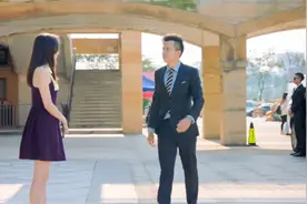 暖爱：双胞胎妹妹替姐姐约会，不料对方是超级富豪，豪车保镖护送视频封面