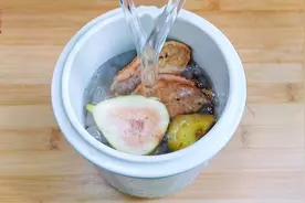 广东靓汤：陈皮炖瘦肉，健脾开胃，不爱吃饭容易上火的孩子要多喝视频封面