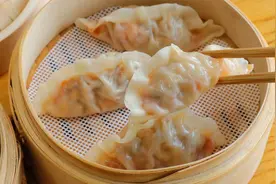 简单好吃的泡菜大蒸饺，饺子面点提前冷冻做，早餐几分钟就能搞定视频封面