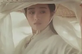 巩俐：第五代导演的缪斯，参演剧多部封神获最佳女主，不愧是巩皇视频封面