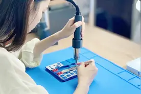 手机维修电池胶拉断后处理方法：指南舟手机维修资料