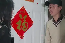 独居女孩水管堵塞，便请师傅上门维修，可最后两人为何搏斗起来？视频封面