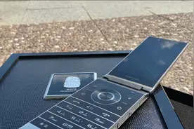 三星W2019翻盖机到底怎么样视频封面