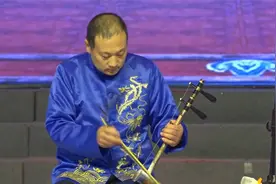 诸城舜王的王伟舞台上京胡演奏《贵妃醉酒》，技术高超，太好听了视频封面