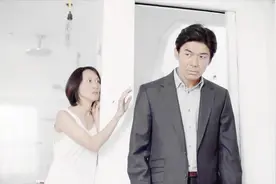 女子靠藏好自己，在别人家里偷偷住了一年，日本真实事件改编视频封面