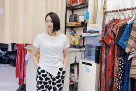 梅子带你走进河南最大批发实体店，时尚爆款套装谁穿都好看，超赞