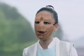 美女摘掉面具露出真面容，小伙眼睛都要看直了，这也太美了视频封面