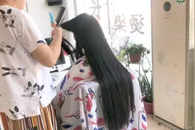 辫子太长了 发质特别漂亮 半月没剪过这么长辫子了、有喜欢的吗？视频封面