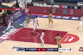 【全场集锦】易建联爆发砍31分，广东男篮101比86轻取同曦男篮视频封面