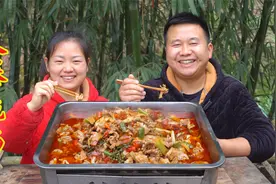 炊二锅做经典川菜“火爆脆肠”大火爆炒 10秒出锅 肉质爽脆真过瘾视频封面