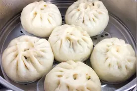 蒸包子，千万不能直接上锅蒸，诀窍告诉你，松软好吃，皮薄馅足