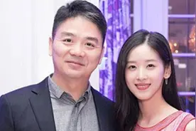 章泽天为啥要嫁给刘强东？俩人是怎么认识的呢？听听背后的故事视频封面