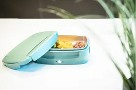 智能加热饭盒的诞生，简直是上班族的福音，再也不用担心吃冷饭了视频封面