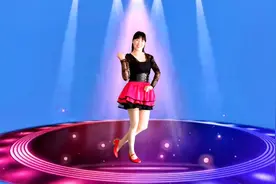 动感时尚DJ版广场舞《滴答》舞步轻柔有力，好看极了