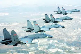 无人机1000米高空玩耍，中国2架战机升空拦截，部队进入一级战备视频封面