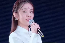 王晓晨演唱《梨花颂》，延续自己的戏曲梦，戏腔惊艳全场视频封面