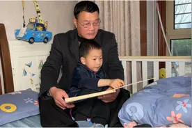 每次来都要安排的烤鸭，依然是那个口感，肥而不腻，外脆里嫩。视频封面